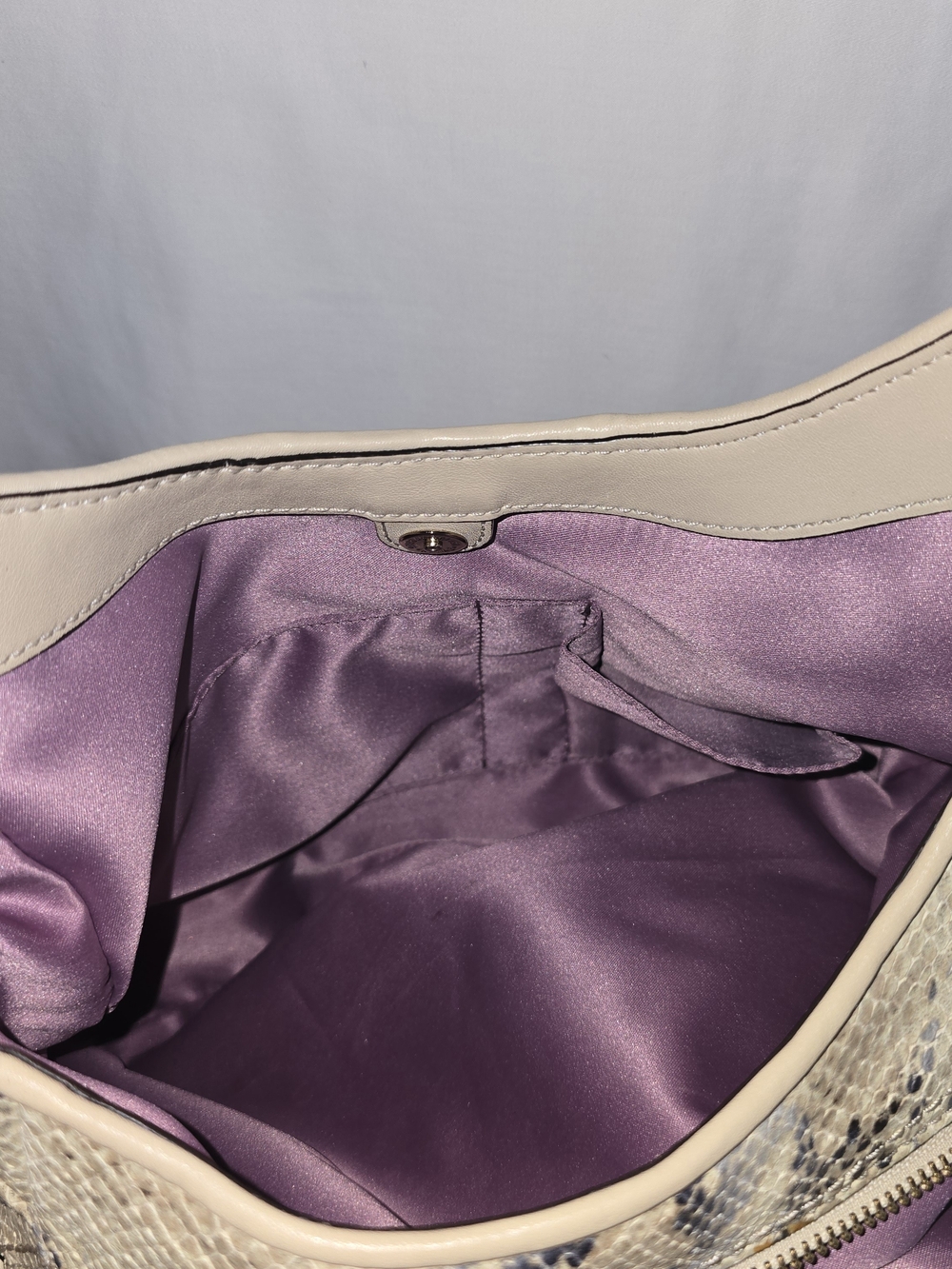 Authentic Coach Madison Maggie Shoulder Bag in Metallic Embossed Python Leather - Picture 9 of 9